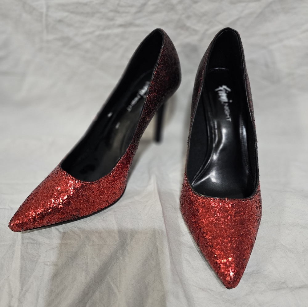 FIONI Red Ombre Glitter Heels EUC